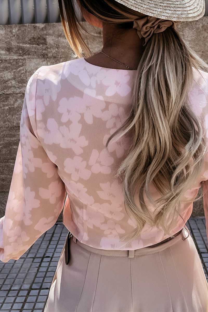 Elegantly Styled Blouse for Everyday Wear