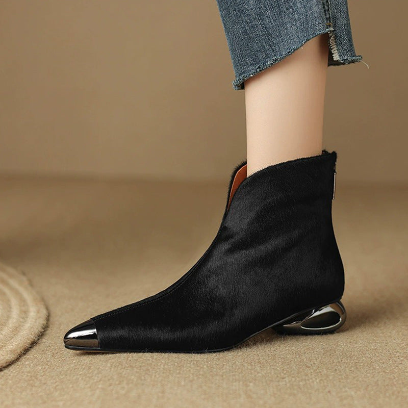 Polished Boots with an Effortless Classic Look