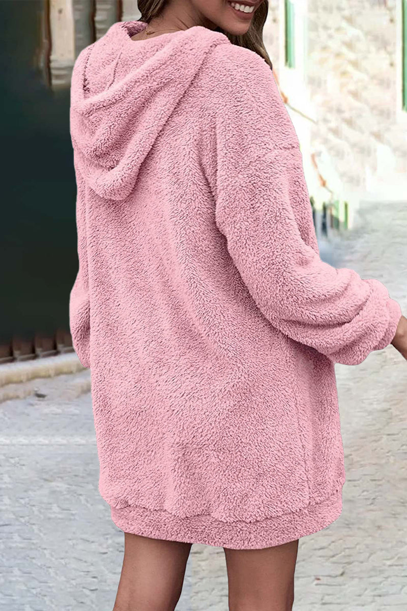 Effortlessly Elegant Top with a Timeless Design
