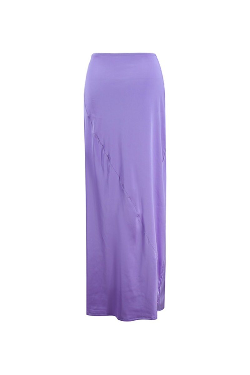 Sophisticated Garment with a Clean Classic Look