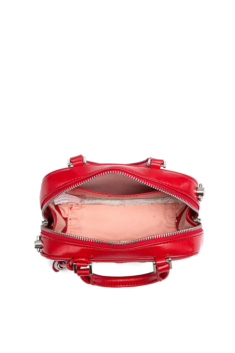 A Vintage Style Bag with Delicate Timeless Details