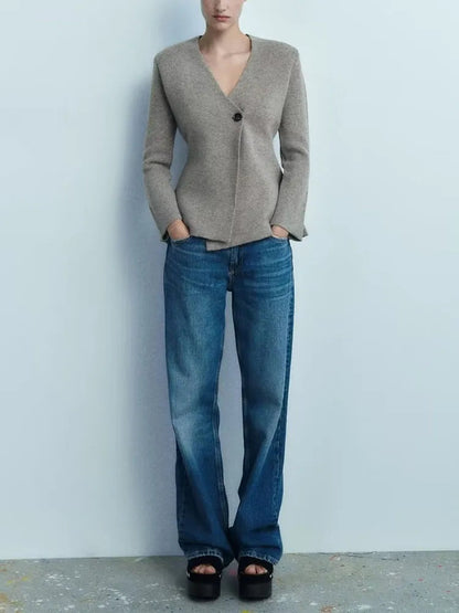 Elegantly Styled Jacket for Everyday Wear