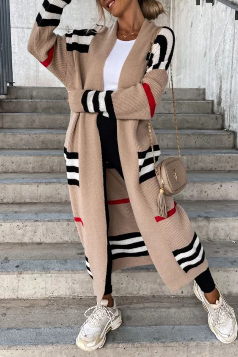 Effortlessly Elegant Cardigan with a Timeless Design