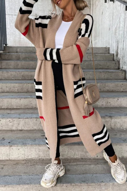 Effortlessly Elegant Cardigan with a Timeless Design