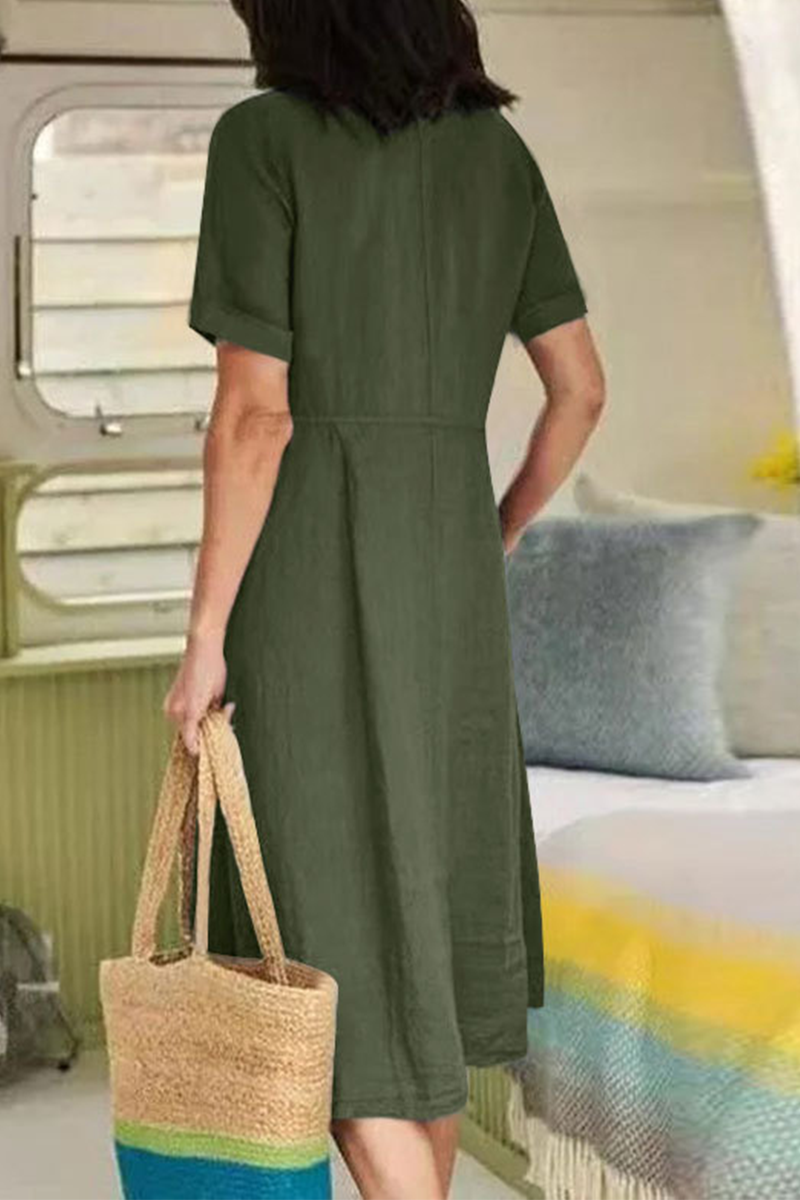 Sophisticated Dress with a Clean Classic Look