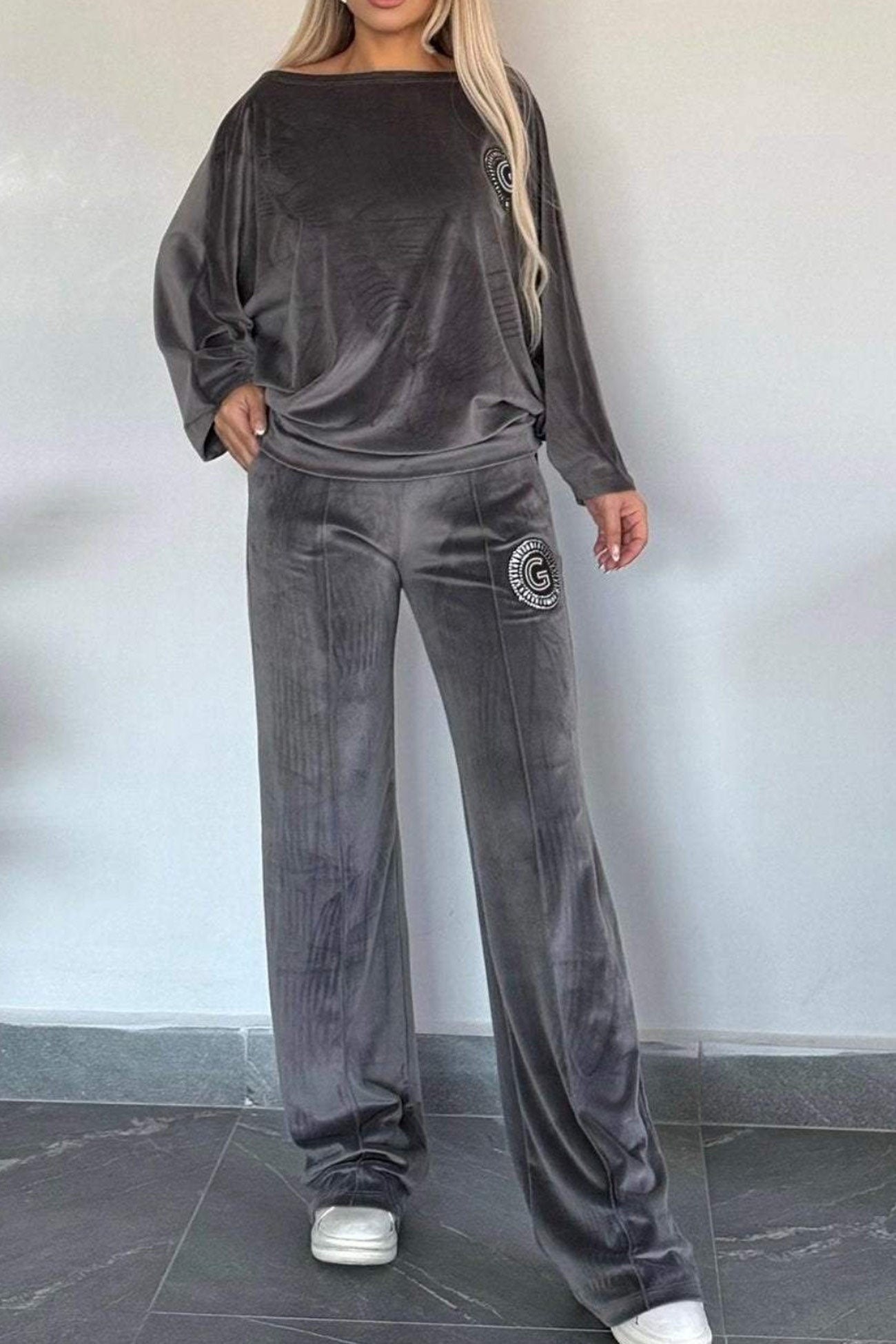 Sophisticated Garment with a Clean Classic Look