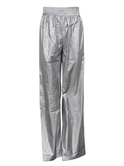 Effortlessly Elegant Pants with a Timeless Design