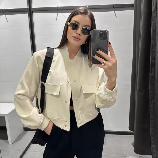 Polished Jacket with an Effortless Classic Look