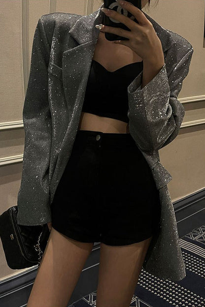 Well Tailored Coat with a Graceful Silhouette