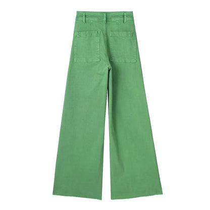 Beautifully Finished Trousers in a Timeless Design