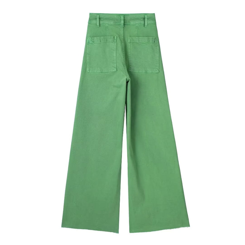 Beautifully Finished Trousers in a Timeless Design