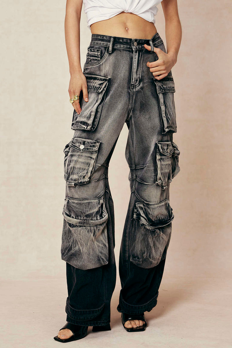 Well Tailored Pants with a Graceful Silhouette