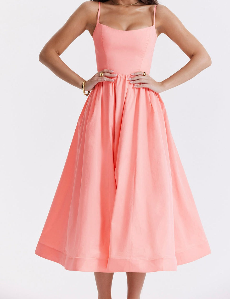 Classic Vintage Dress with a Flattering Fit