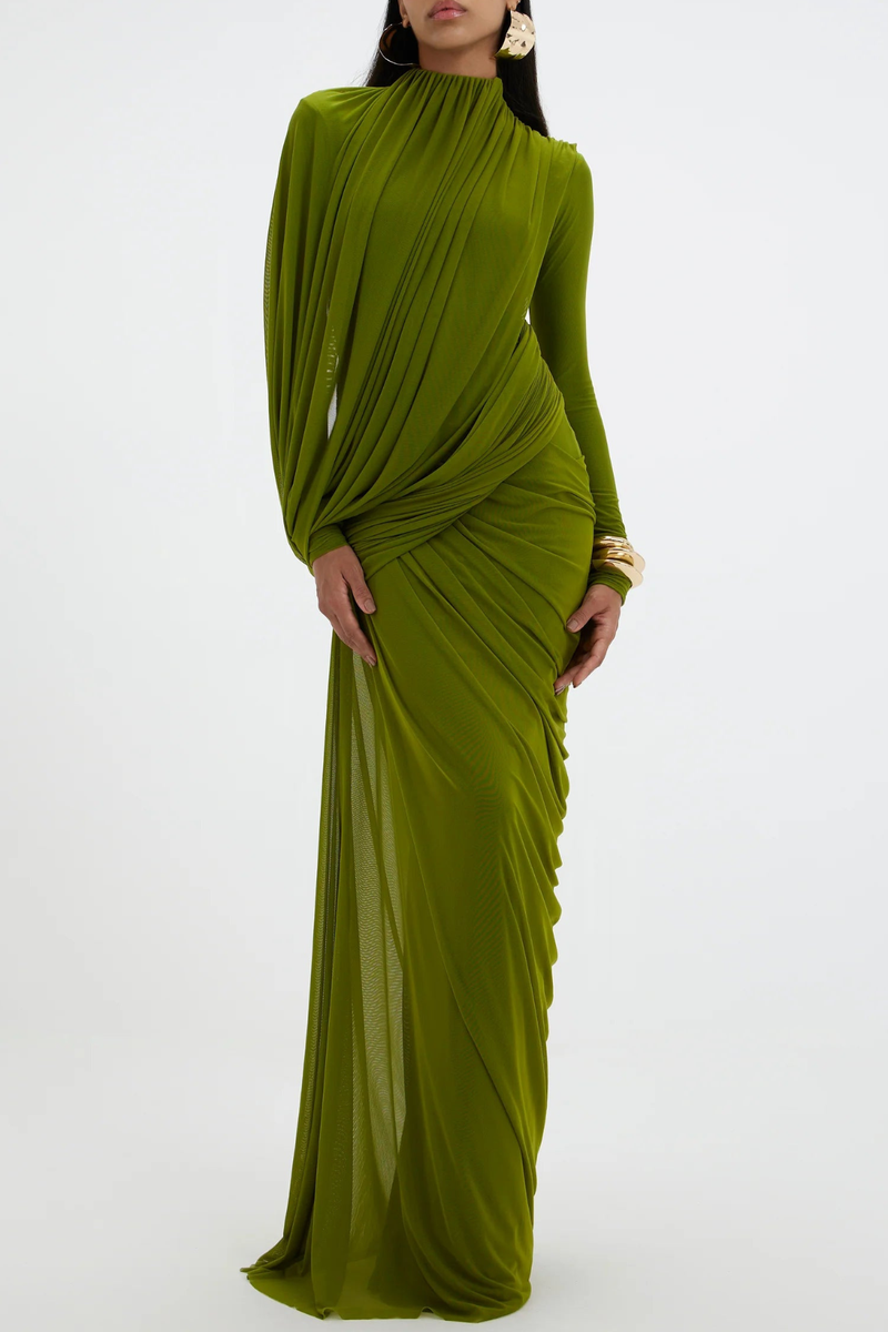 A Vintage Style Dress with Delicate Timeless Details