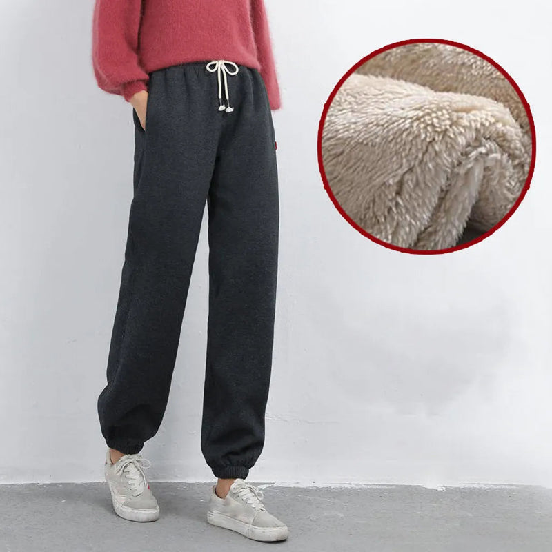 Classic Vintage Pants with a Flattering Fit