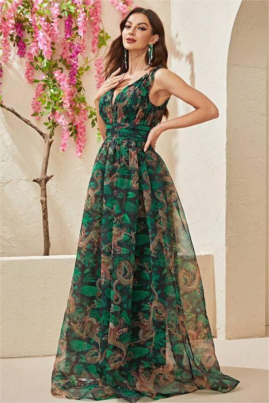 Sophisticated Dress with a Clean Classic Look