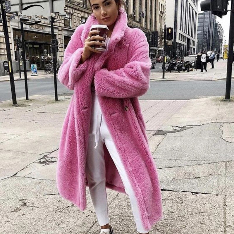 Gracefully Styled Coat for Any Occasion