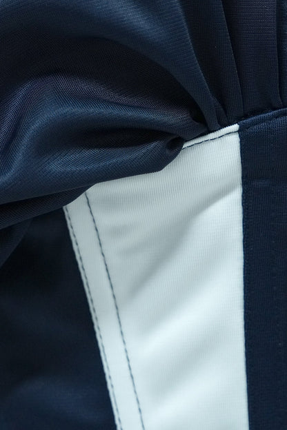 Classic Vintage & Enduringly Stylish Top