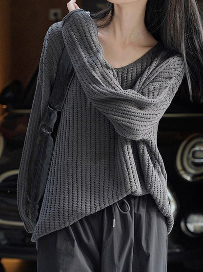 Effortlessly Elegant Sweater with a Timeless Design