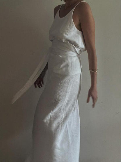 Well Tailored Garment with a Graceful Silhouette