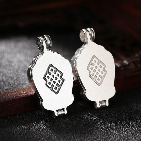Classic Vintage & Enduringly Stylish Garment