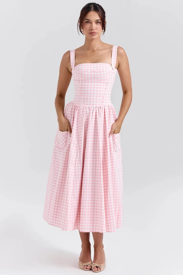 Sophisticated Dress with a Clean Classic Look