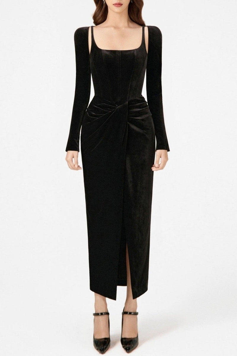 Well Tailored Dress with a Graceful Silhouette