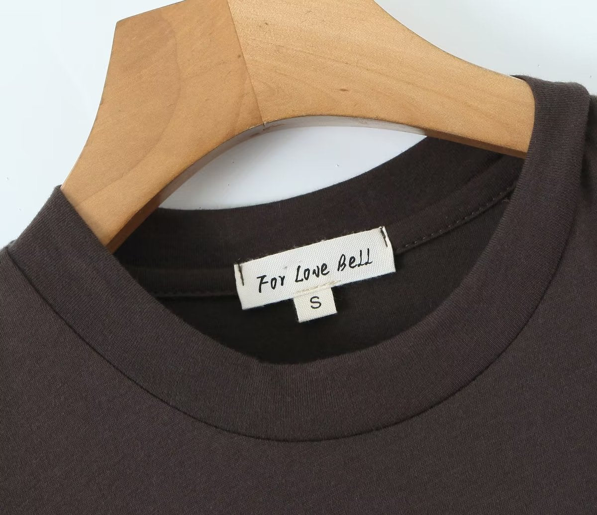 Elegantly Styled Pullover for Everyday Wear