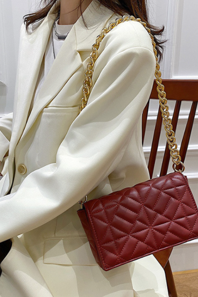 Effortlessly Elegant Bag with a Timeless Design