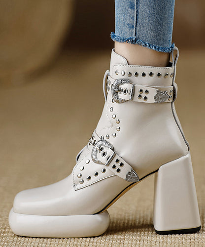 Elegantly Styled Boots for Everyday Wear