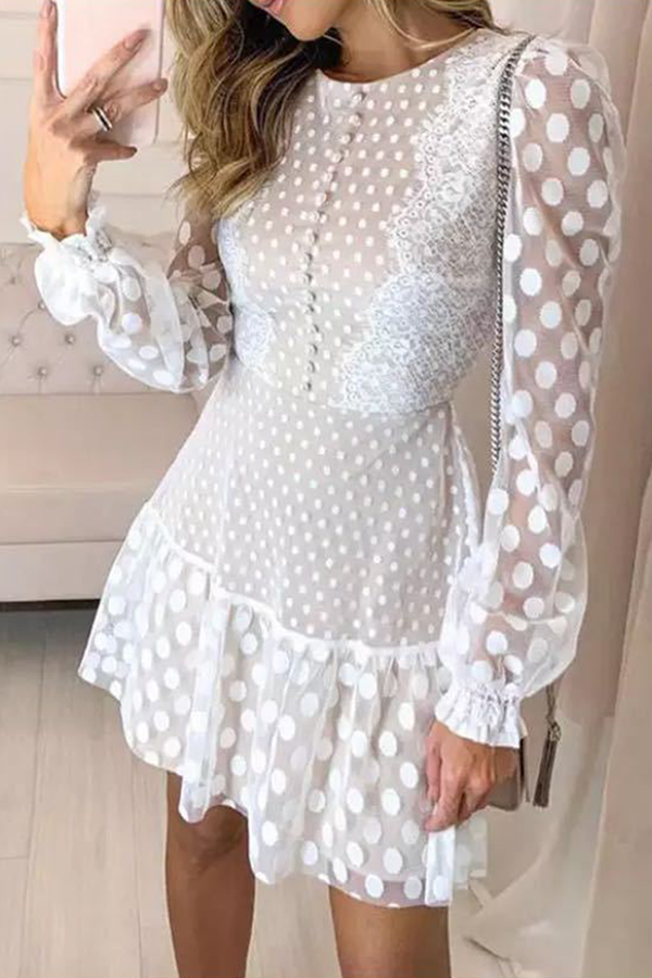Classic Vintage Dress with a Flattering Fit