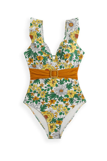 Effortlessly Elegant Swimsuit with a Timeless Design
