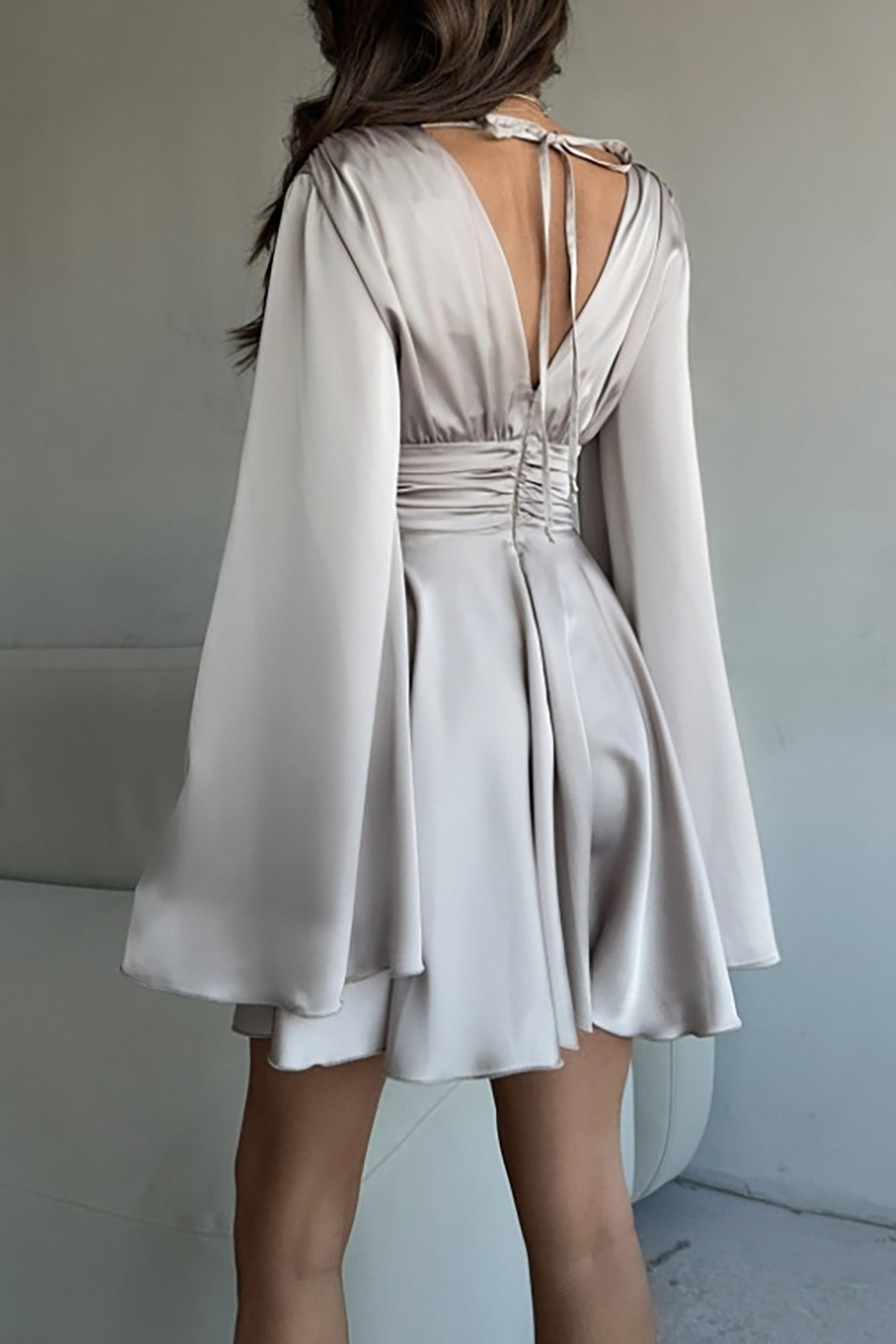 Beautifully Finished Dress in a Timeless Design