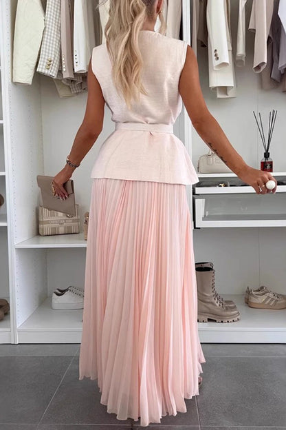 Classic Vintage Top with a Flattering Fit