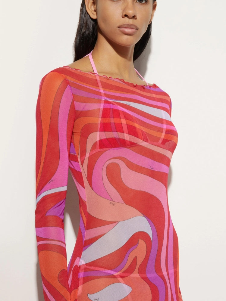 Beautifully Finished Dress in a Timeless Design