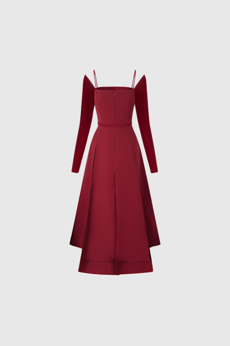 Well Tailored Dress with a Graceful Silhouette