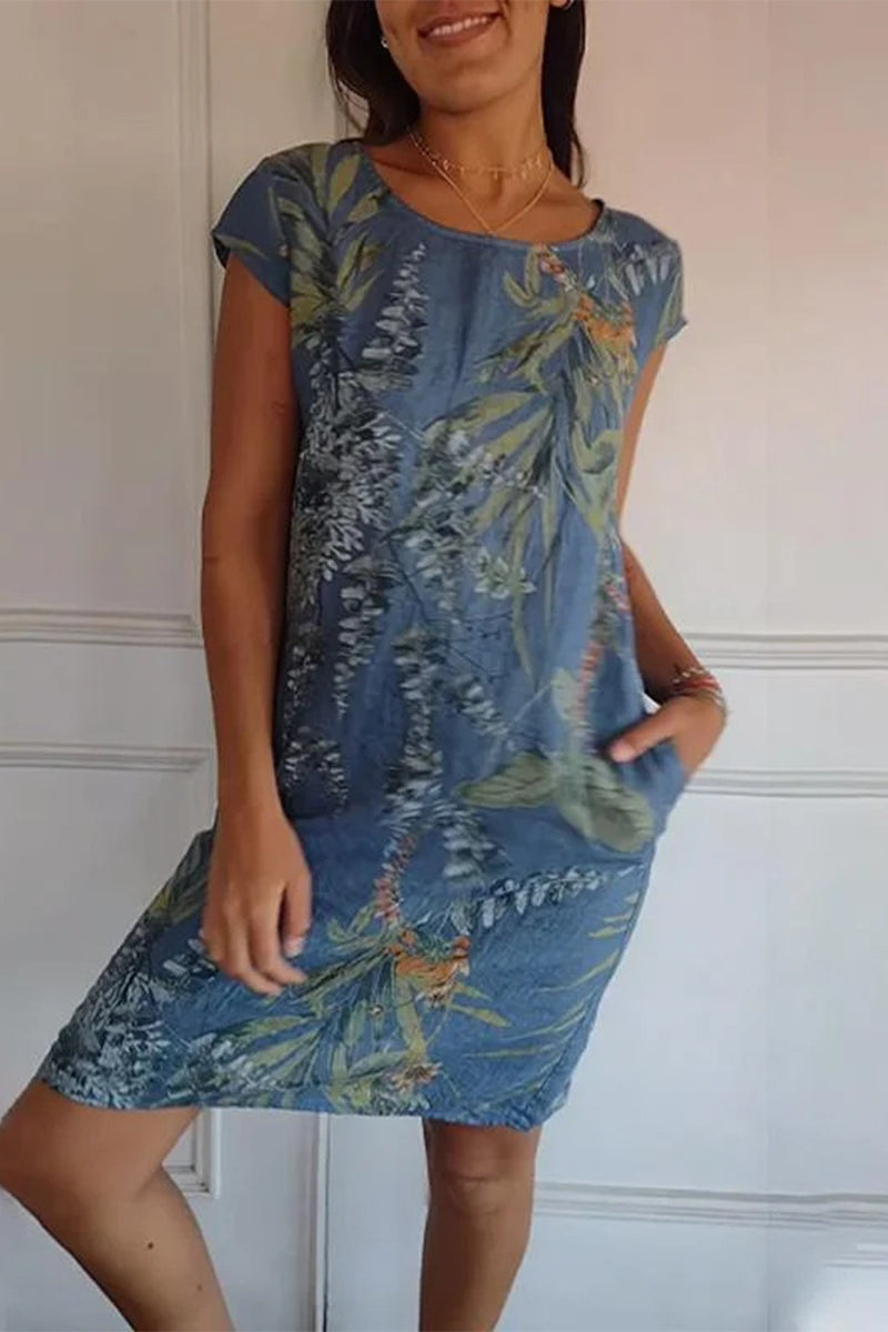 Effortlessly Elegant Dress with a Timeless Design