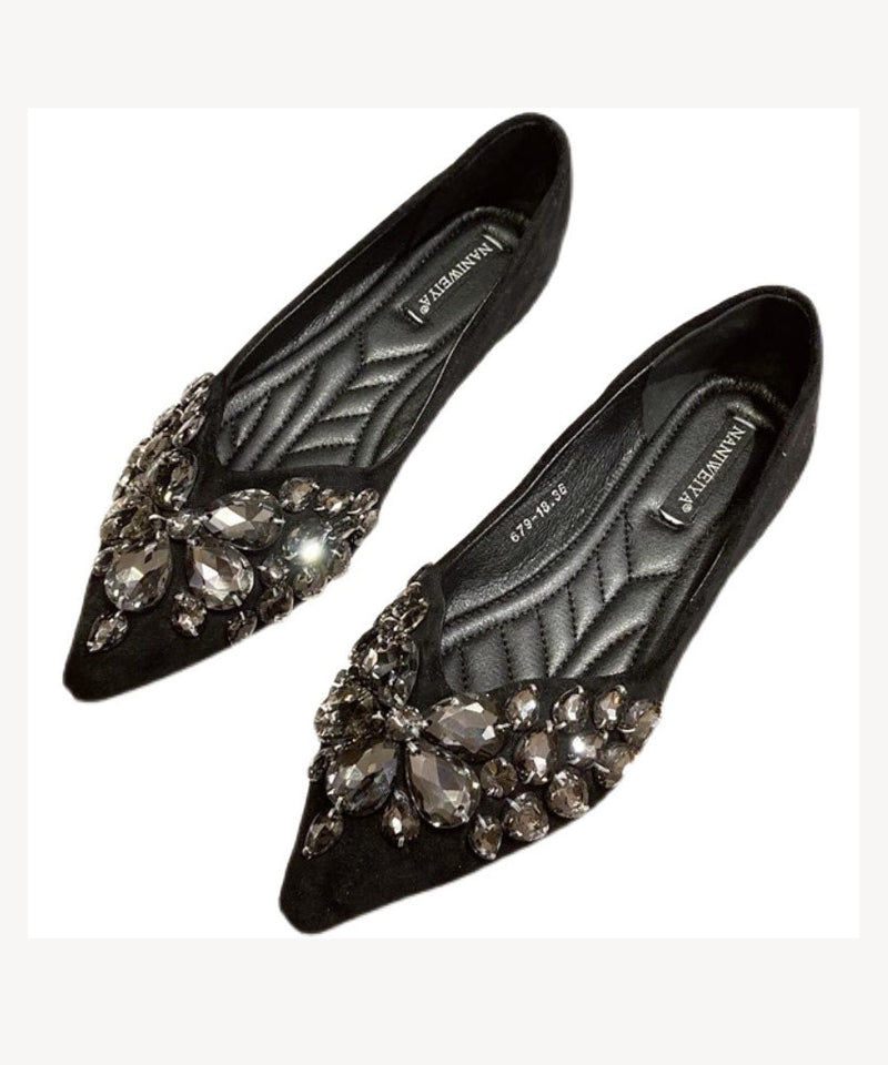 A Vintage Style Shoes with Delicate Timeless Details