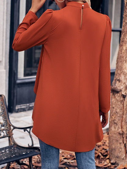 Well Tailored Blouse with a Graceful Silhouette