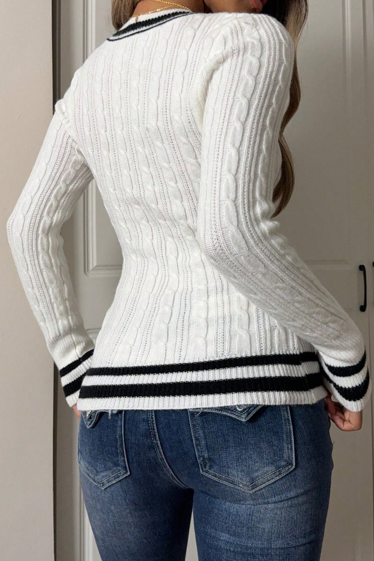 Beautifully Finished Sweater in a Timeless Design