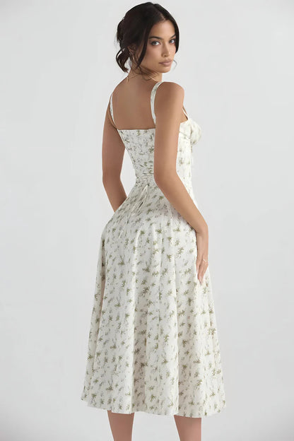 Beautifully Finished Garment in a Timeless Design