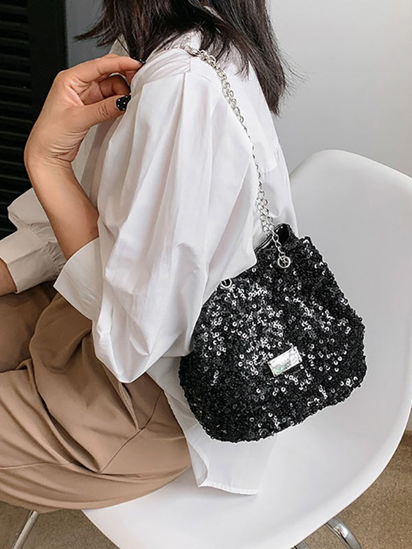 Gracefully Styled Bag for Any Occasion