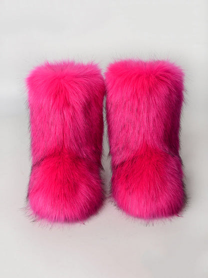 Effortlessly Elegant Boots with a Timeless Design