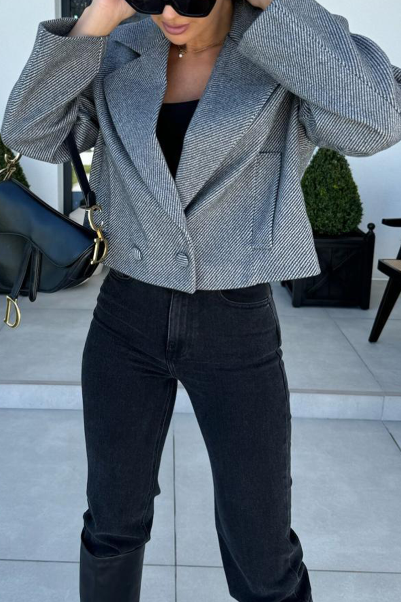 Gracefully Styled Garment for Any Occasion