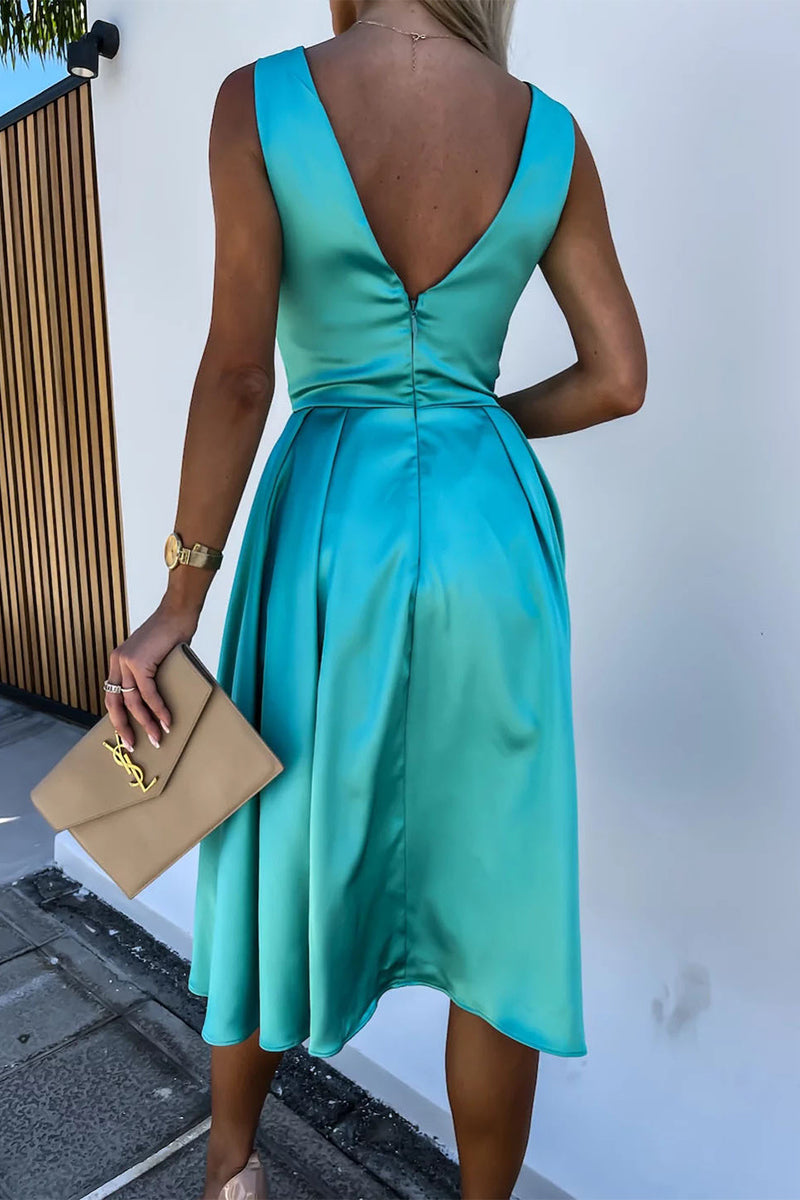 Polished Dress with an Effortless Classic Look