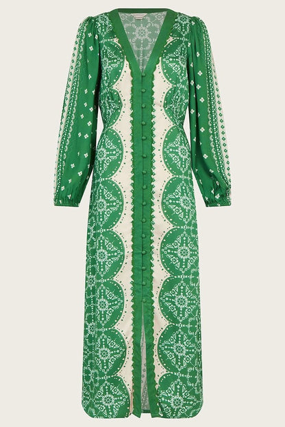 Sophisticated Dress with a Clean Classic Look
