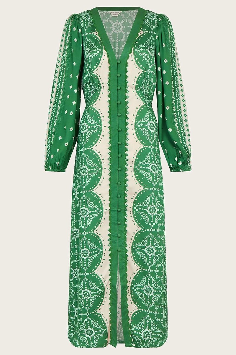 Sophisticated Dress with a Clean Classic Look