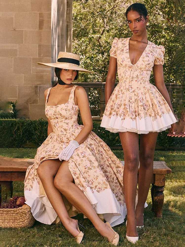 Classic Vintage & Enduringly Stylish Dress