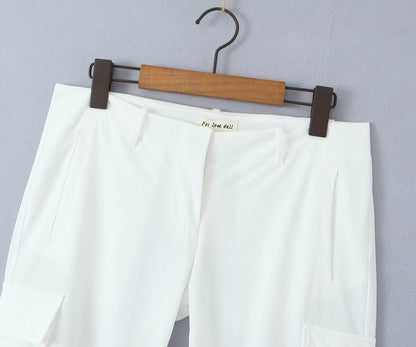 Beautifully Finished Pants in a Timeless Design
