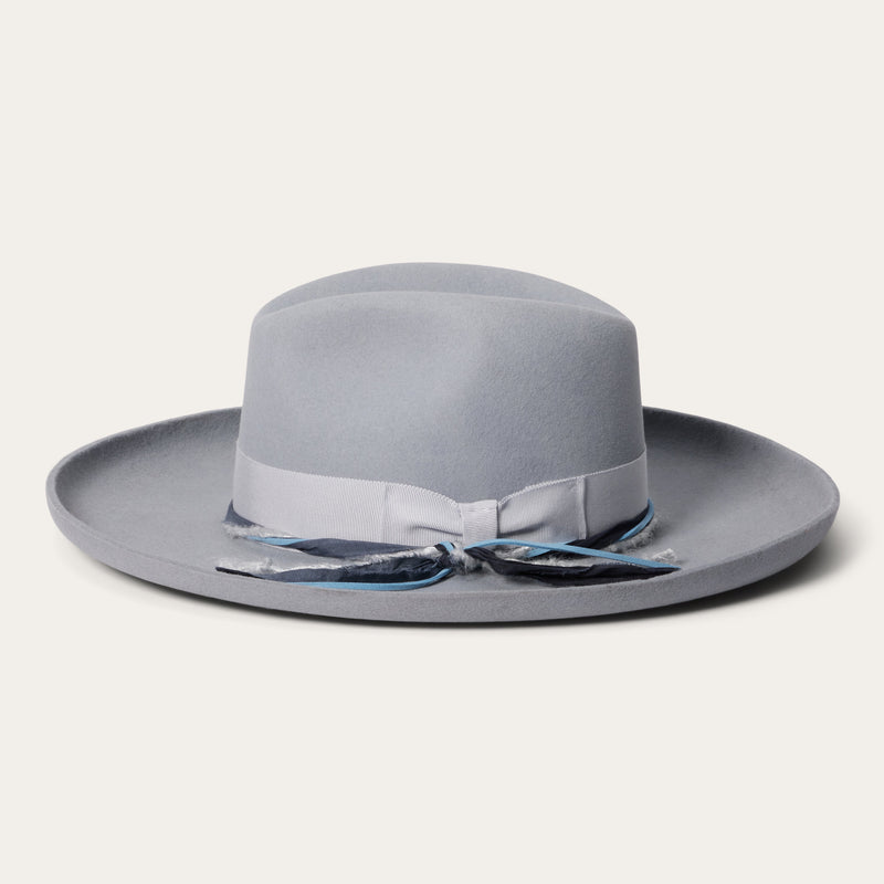 Sophisticated Garment with a Clean Classic Look